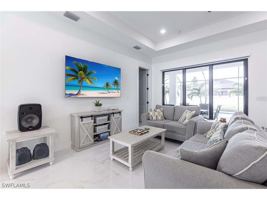 1005 NE 9th Terrace Cape Coral FL 33909 226008258 image4