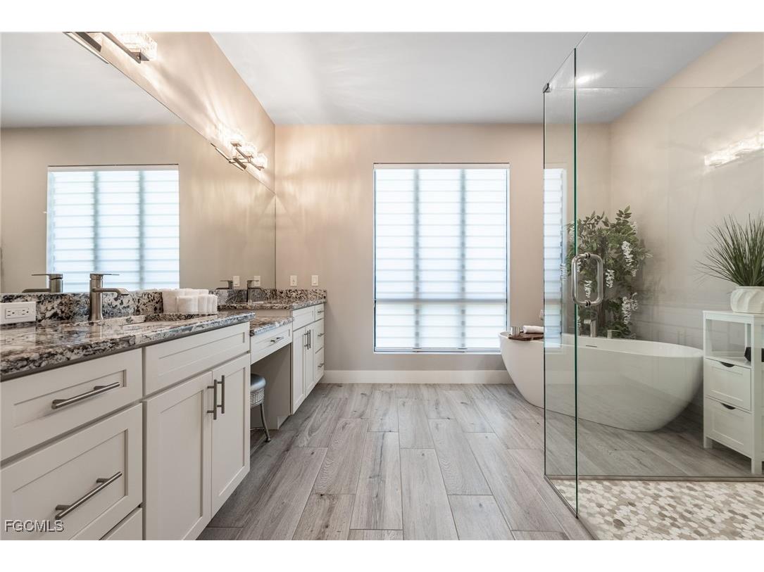 1005 NW 36th Place Cape Coral FL 33993 2025016397 image23