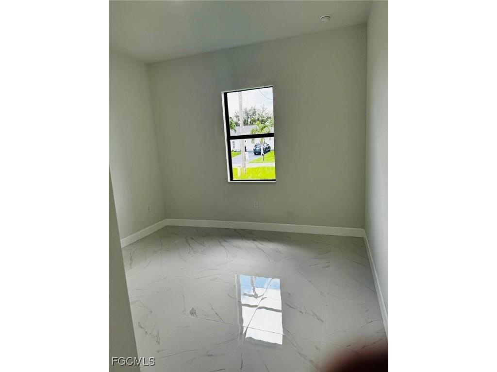 1005 SW 11th Court Cape Coral FL 33991 2025020770 image11