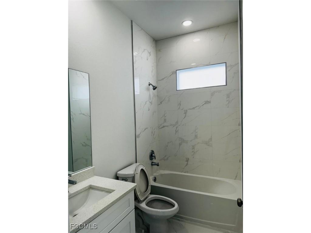 1005 SW 11th Court Cape Coral FL 33991 2025020770 image14