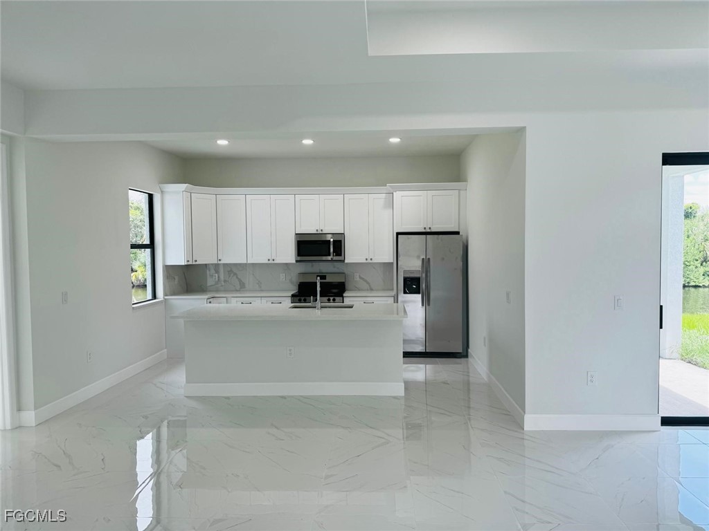 1005 SW 11th Court Cape Coral FL 33991 2025020770 image8