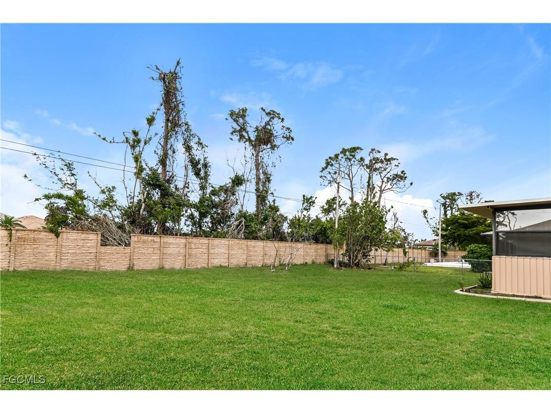 1005 SW 22nd Terrace Cape Coral FL 33991 2025009146 image15