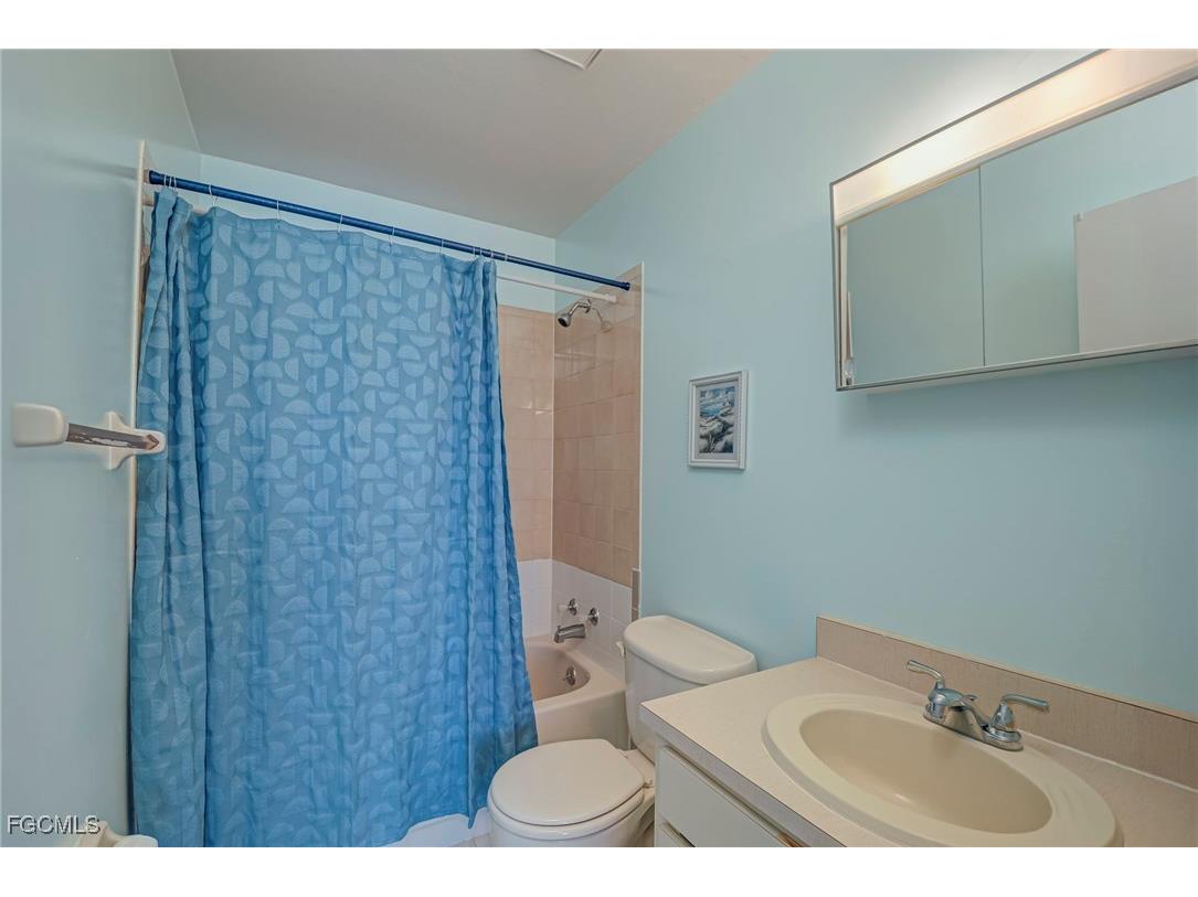 1005 SW 48th Terrace #2 Cape Coral FL 33914 2025024692 image20