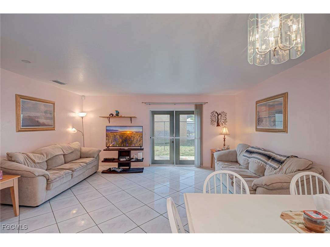 1005 SW 48th Terrace #2 Cape Coral FL 33914 2025024692 image5