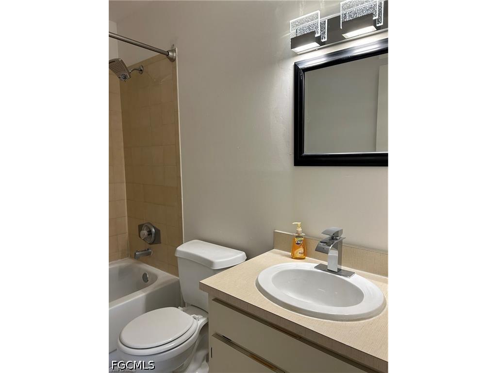 1005 SW 48th Terrace #7 Cape Coral FL 33914 2026024247 image13