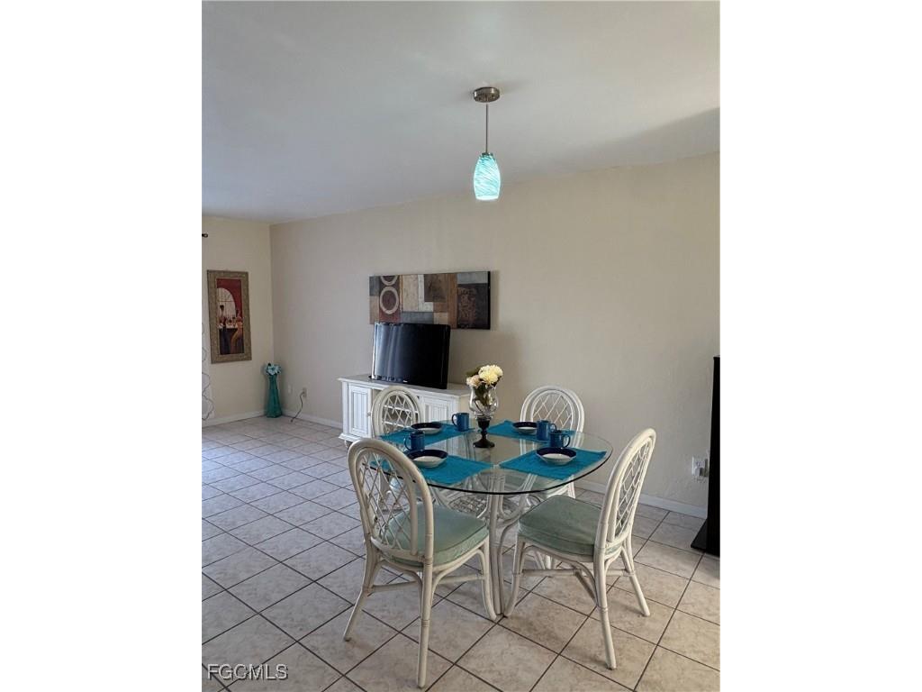 1005 SW 48th Terrace #8 Cape Coral FL 33914 2025020210 image4
