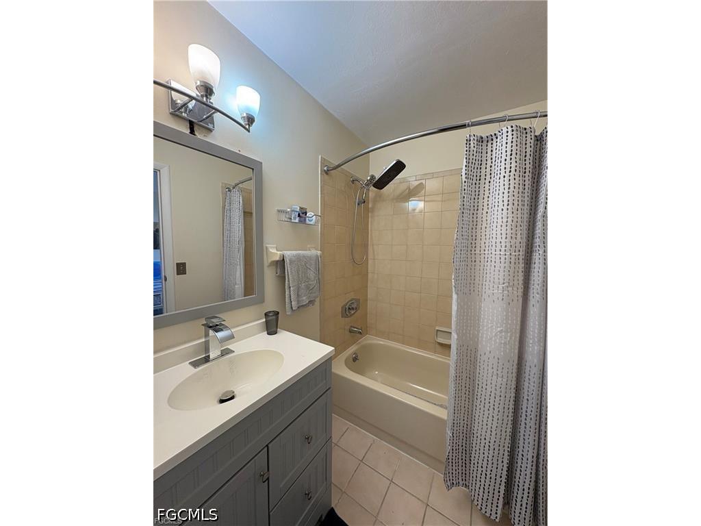 1005 SW 48th Terrace #8 Cape Coral FL 33914 2026024276 image22