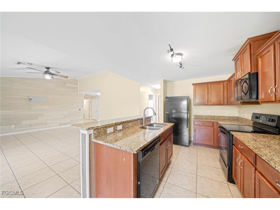 1005 SW 6th Place Cape Coral FL 33991 2025011132 image11