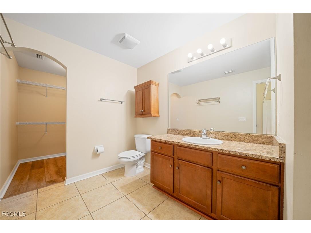 1005 SW 6th Place Cape Coral FL 33991 2025011132 image21