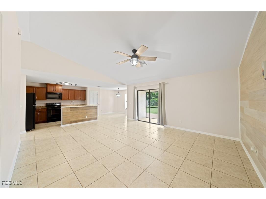 1005 SW 6th Place Cape Coral FL 33991 2025011132 image4