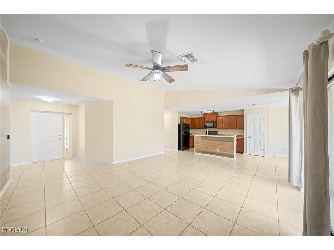 1005 SW 6th Place Cape Coral FL 33991 2025011132 image5