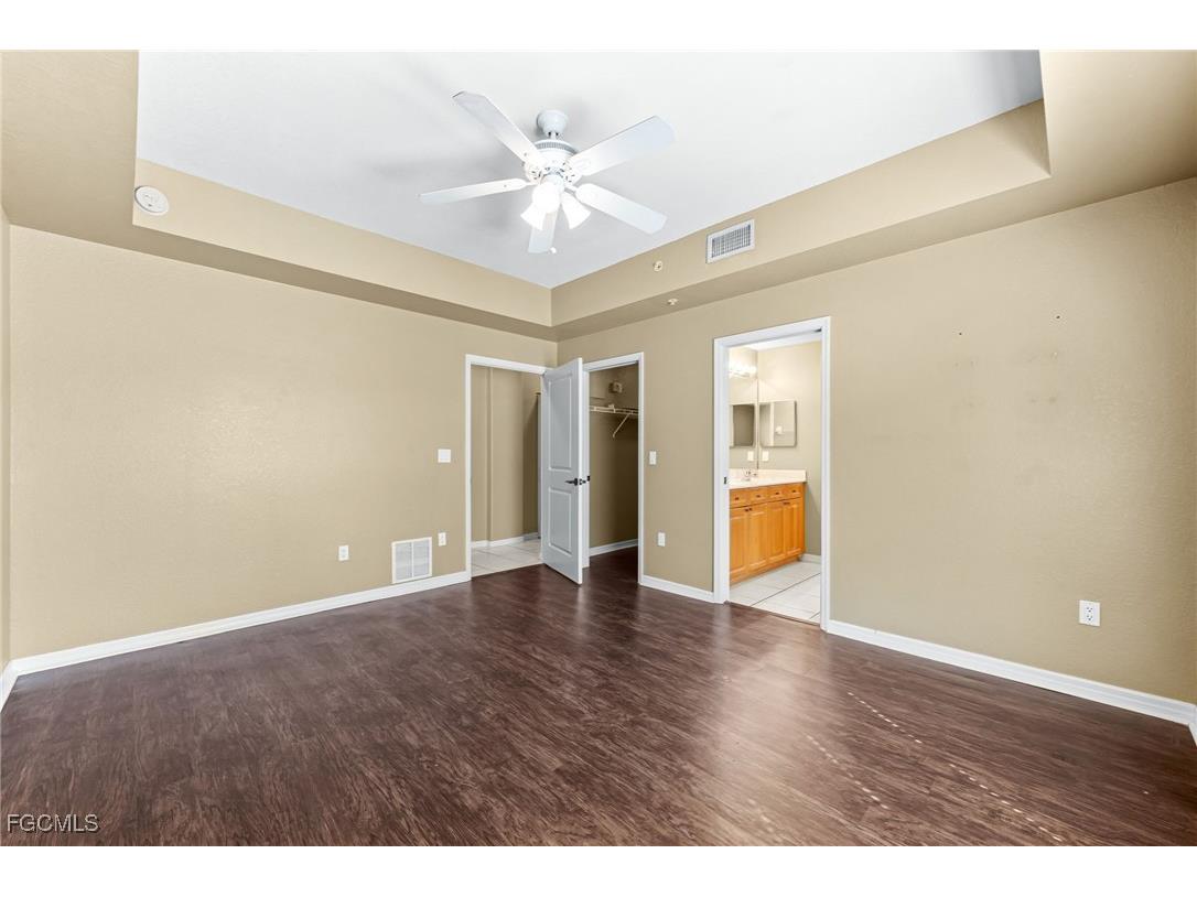 10050 Lake Cove Drive #202 Fort Myers FL 33908 2025013315 image12