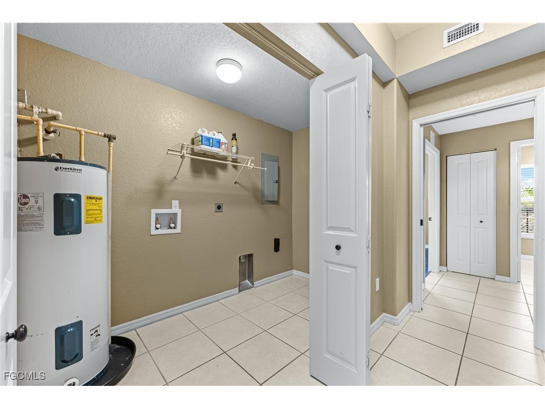 10050 Lake Cove Drive #202 Fort Myers FL 33908 2025013315 image19