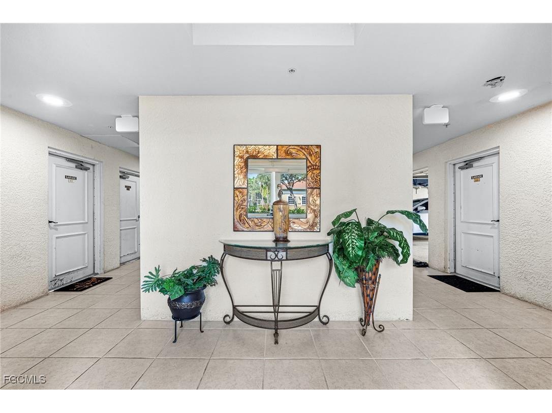 10050 Lake Cove Drive #202 Fort Myers FL 33908 2025013315 image4