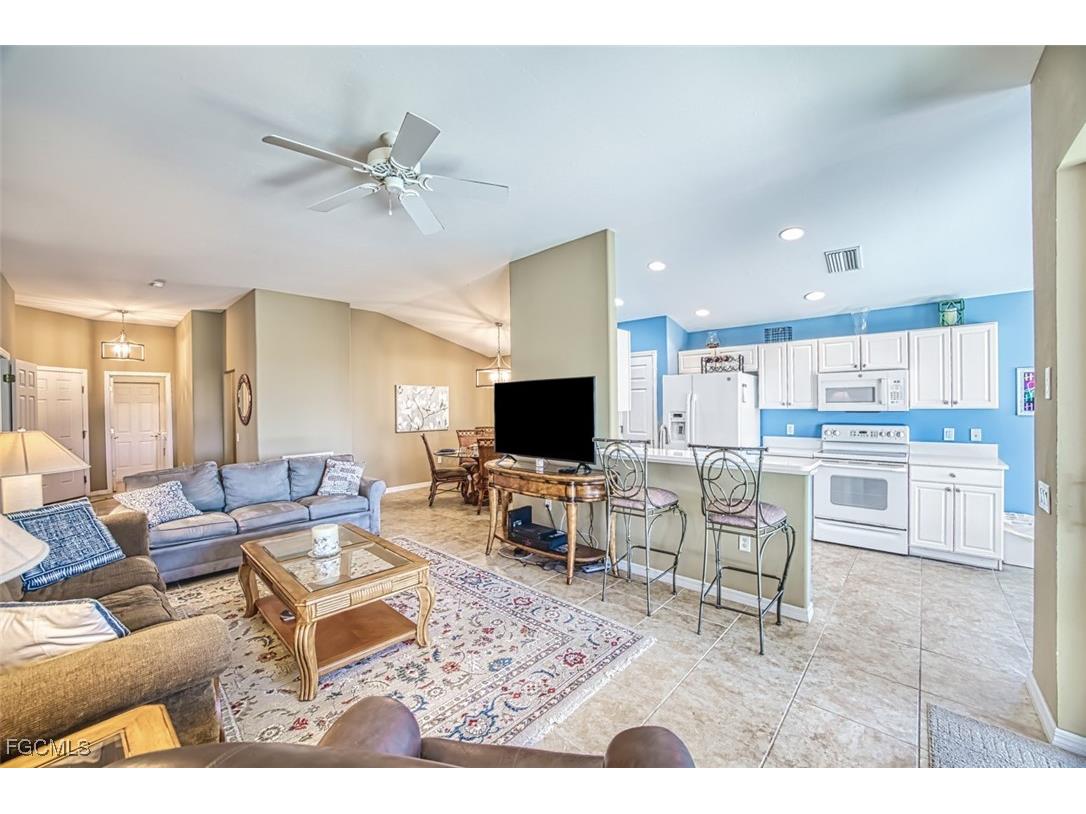 10053 Oakhurst Way Fort Myers FL 33913 2025008765 image13