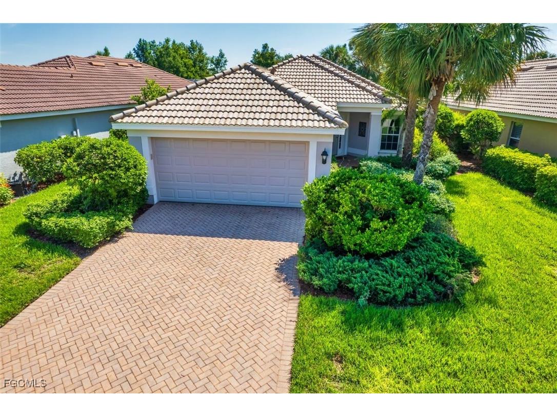 10053 Oakhurst Way Fort Myers FL 33913 2025008765 image2