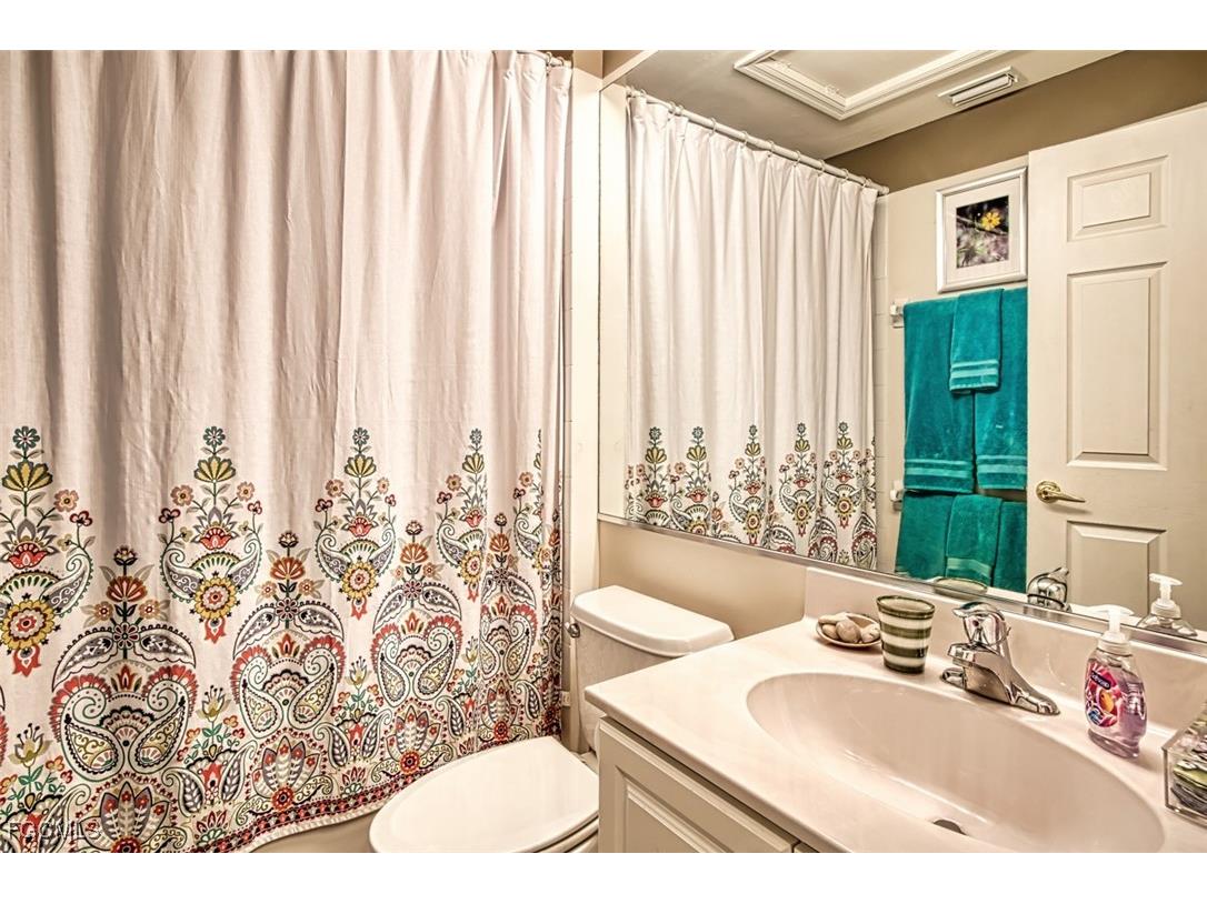 10053 Oakhurst Way Fort Myers FL 33913 2025008765 image34