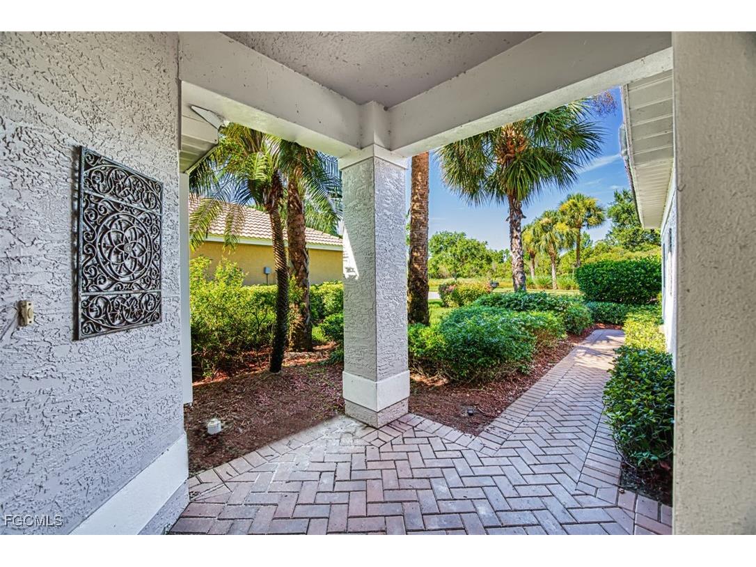 10053 Oakhurst Way Fort Myers FL 33913 2025008765 image7