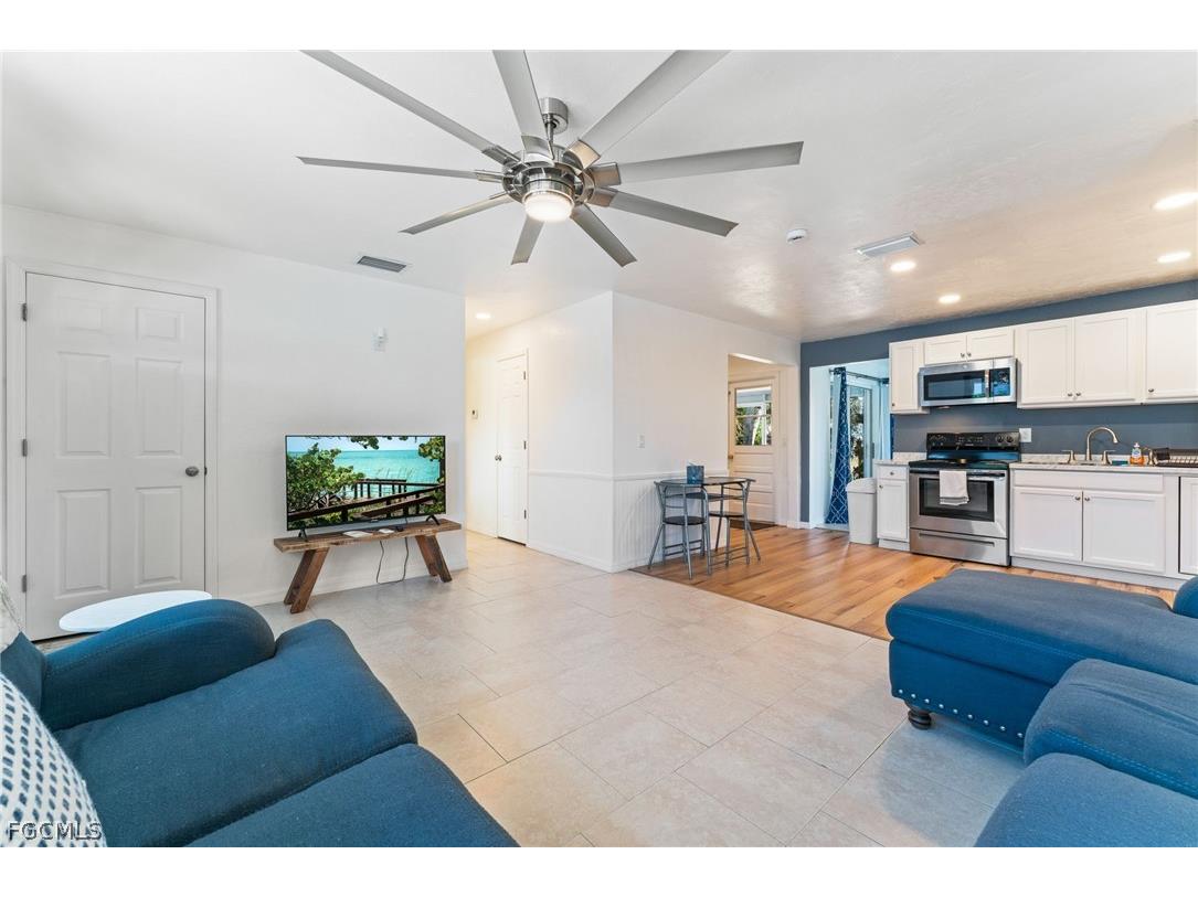 1006 April Lane North Fort Myers FL 33903 2026010992 image6
