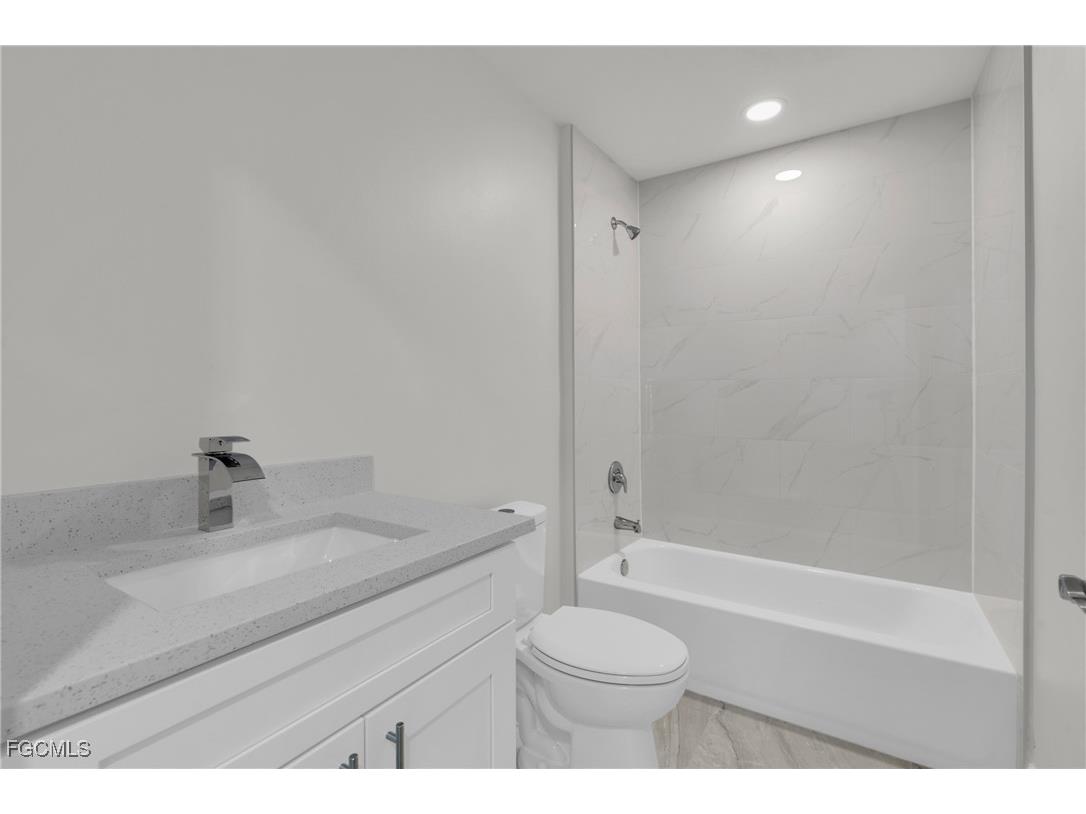 1006 Asther Street E Lehigh Acres FL 33974 2025013099 image10