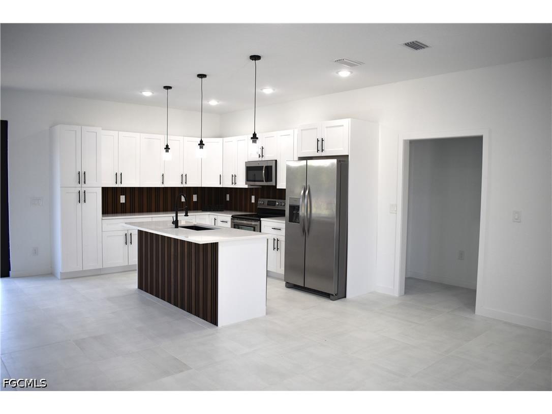 1006 Hamilton Avenue Lehigh Acres FL 33972 2026018226 image5