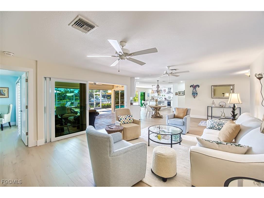 1006 Lindgren Boulevard Sanibel FL 33957 2026003375 image13