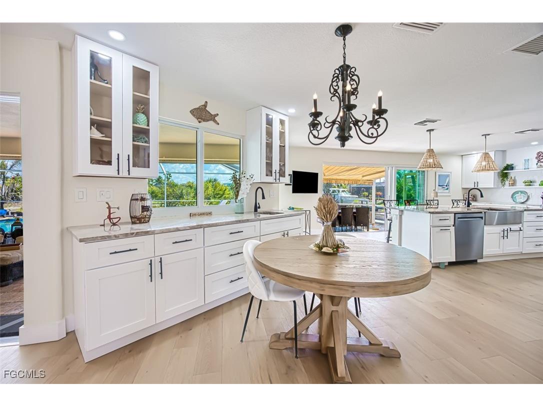 1006 Lindgren Boulevard Sanibel FL 33957 2026003375 image15