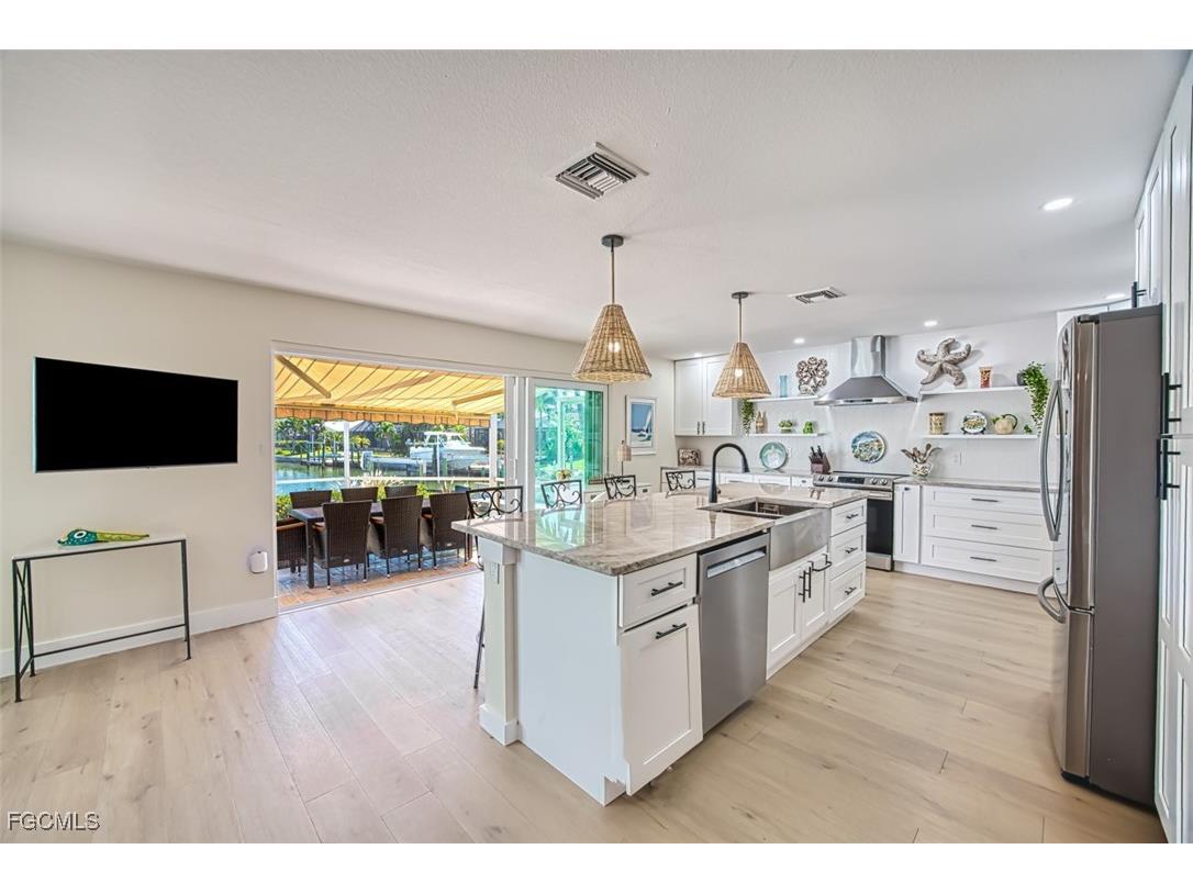 1006 Lindgren Boulevard Sanibel FL 33957 2026003375 image16