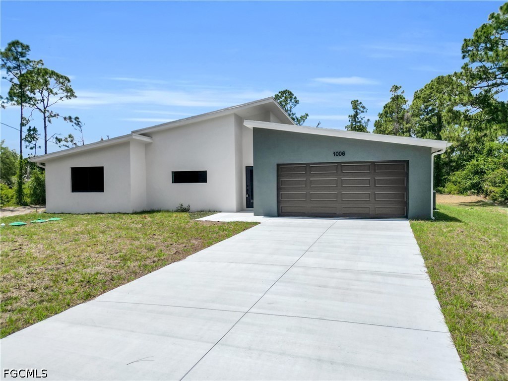 1006 Macy Street E Lehigh Acres FL 33974 2026021267 image2