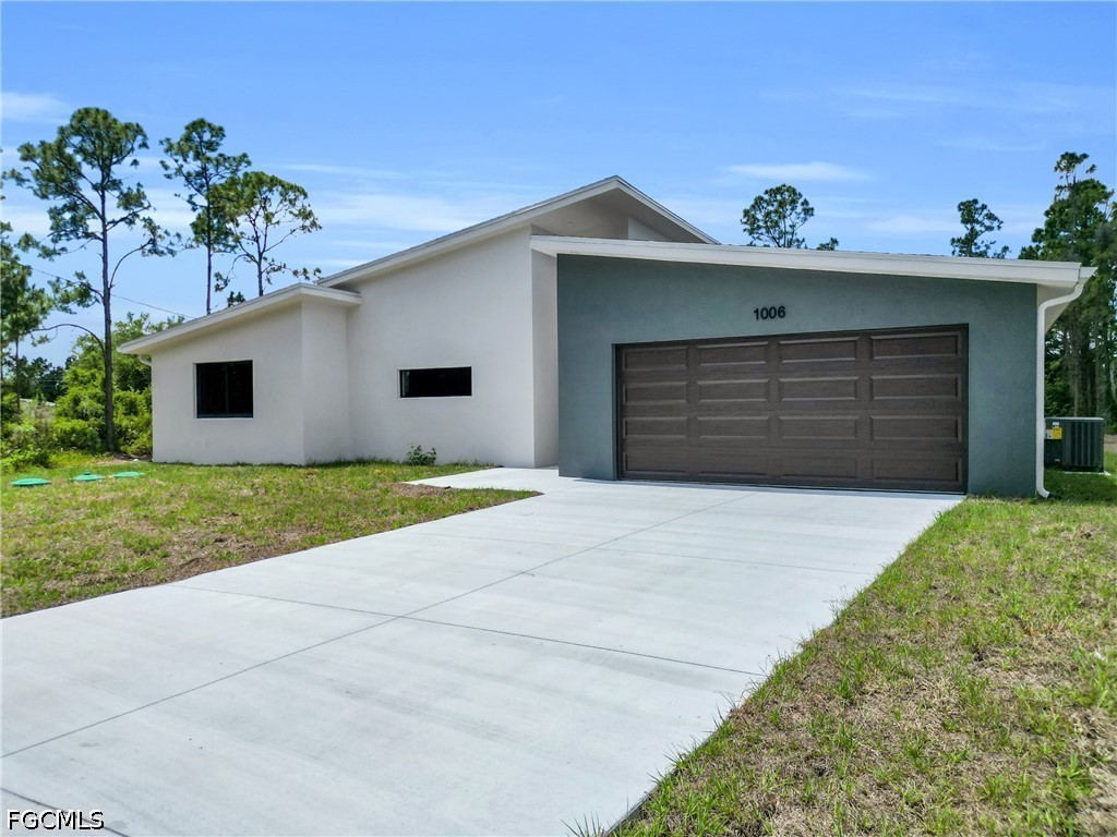 1006 Macy Street E Lehigh Acres FL 33974 2026021267 image3