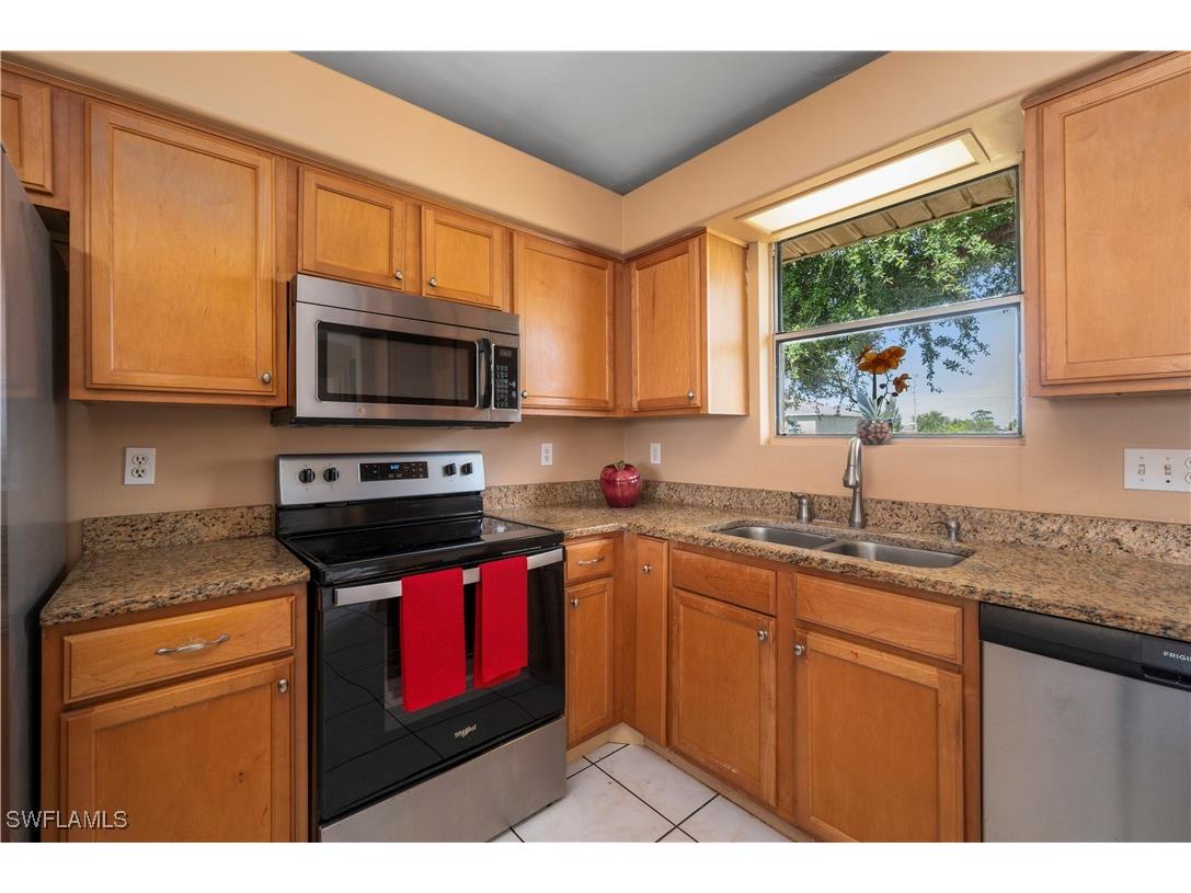 1006 NE 2nd Avenue Cape Coral FL 33909 225056537 image10