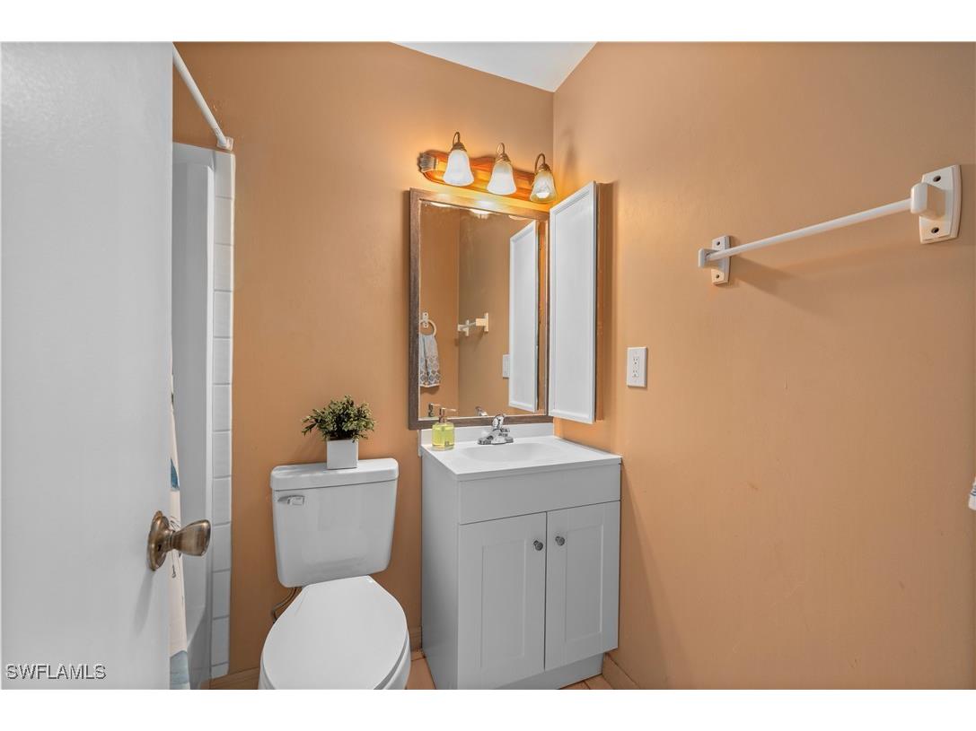 1006 NE 2nd Avenue Cape Coral FL 33909 225056537 image20