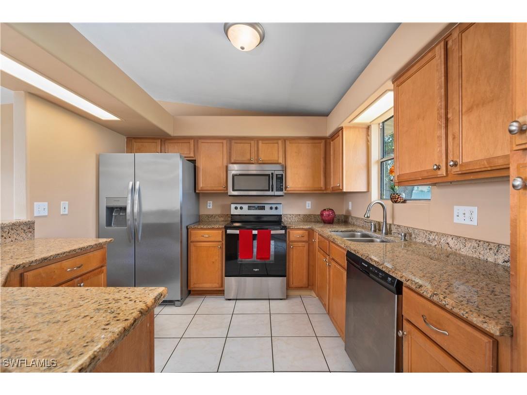 1006 NE 2nd Avenue Cape Coral FL 33909 225056537 image7