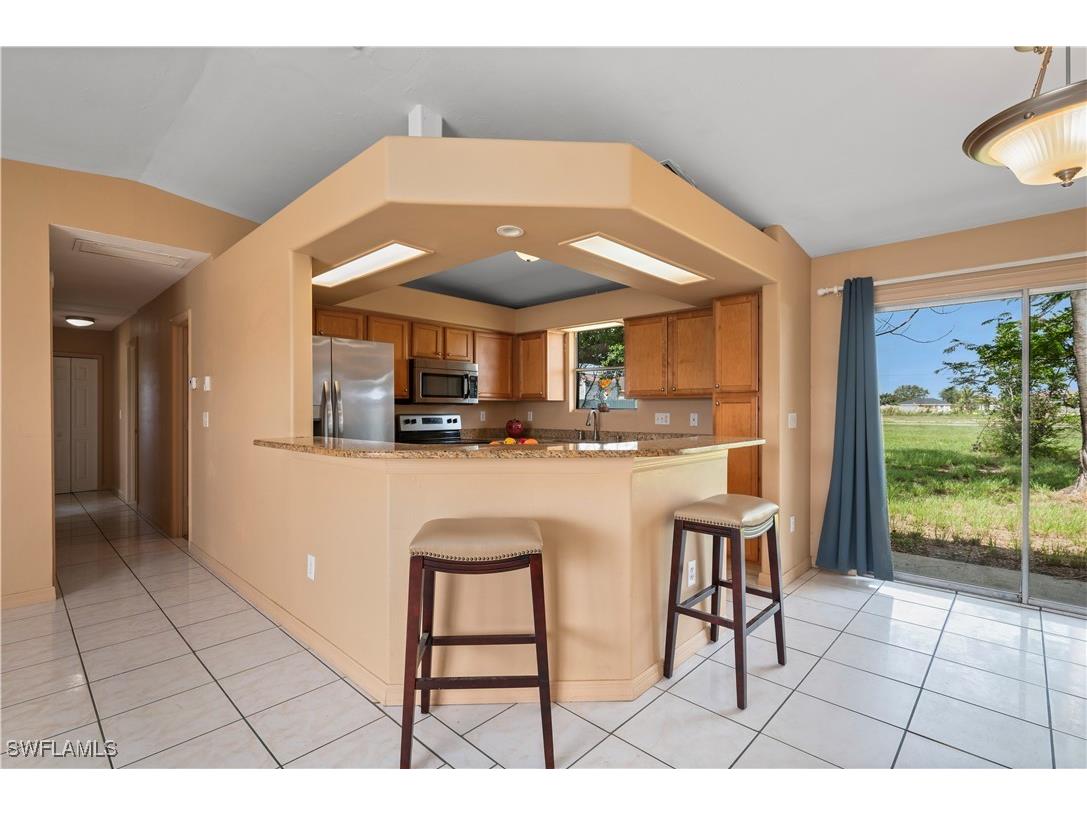 1006 NE 2nd Avenue Cape Coral FL 33909 225056537 image8