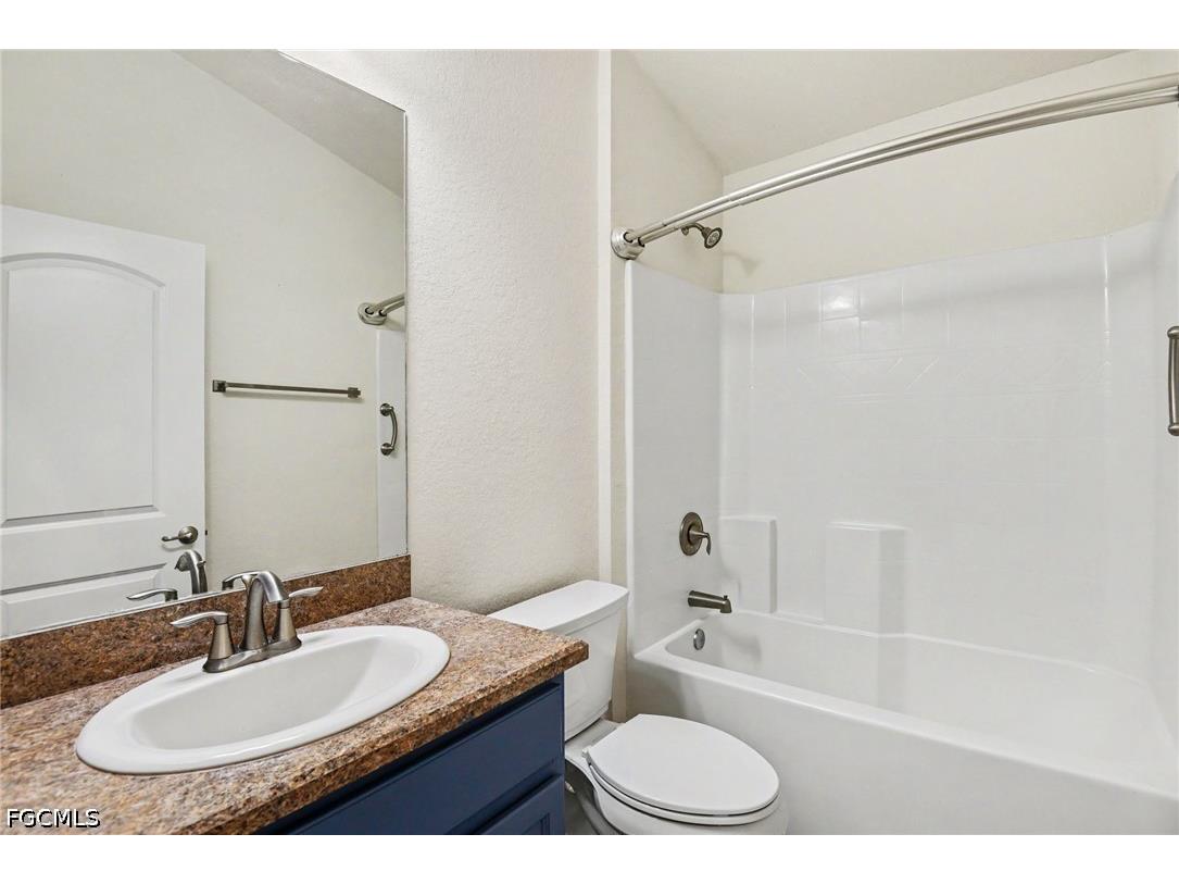 1006 NE 33rd Street Cape Coral FL 33909 2026024601 image18