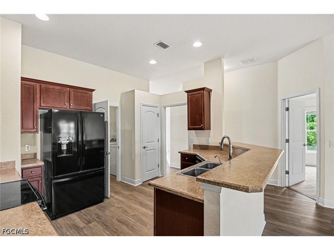 1006 NE 33rd Street Cape Coral FL 33909 2026024601 image9