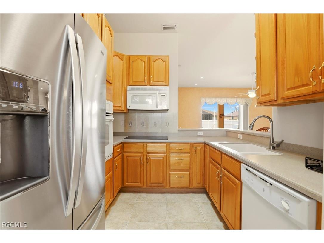 1006 SW 22nd Terrace Cape Coral FL 33991 2026010195 image13