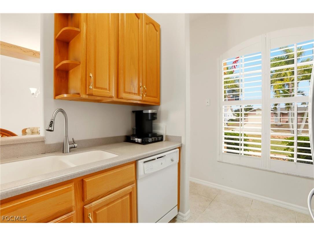 1006 SW 22nd Terrace Cape Coral FL 33991 2026010195 image16