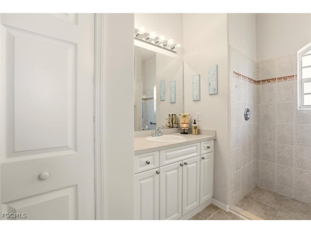 1006 SW 22nd Terrace Cape Coral FL 33991 2026010195 image23