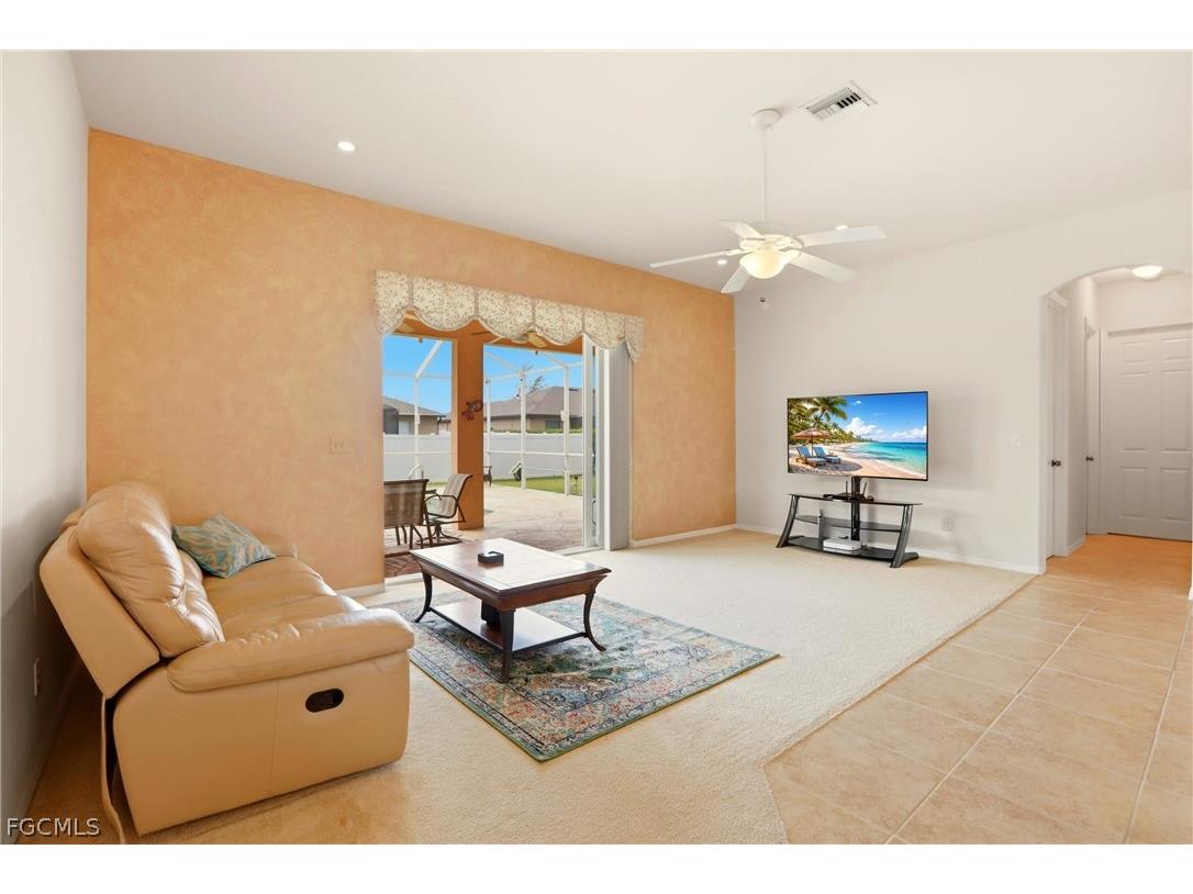 1006 SW 22nd Terrace Cape Coral FL 33991 2026010195 image8