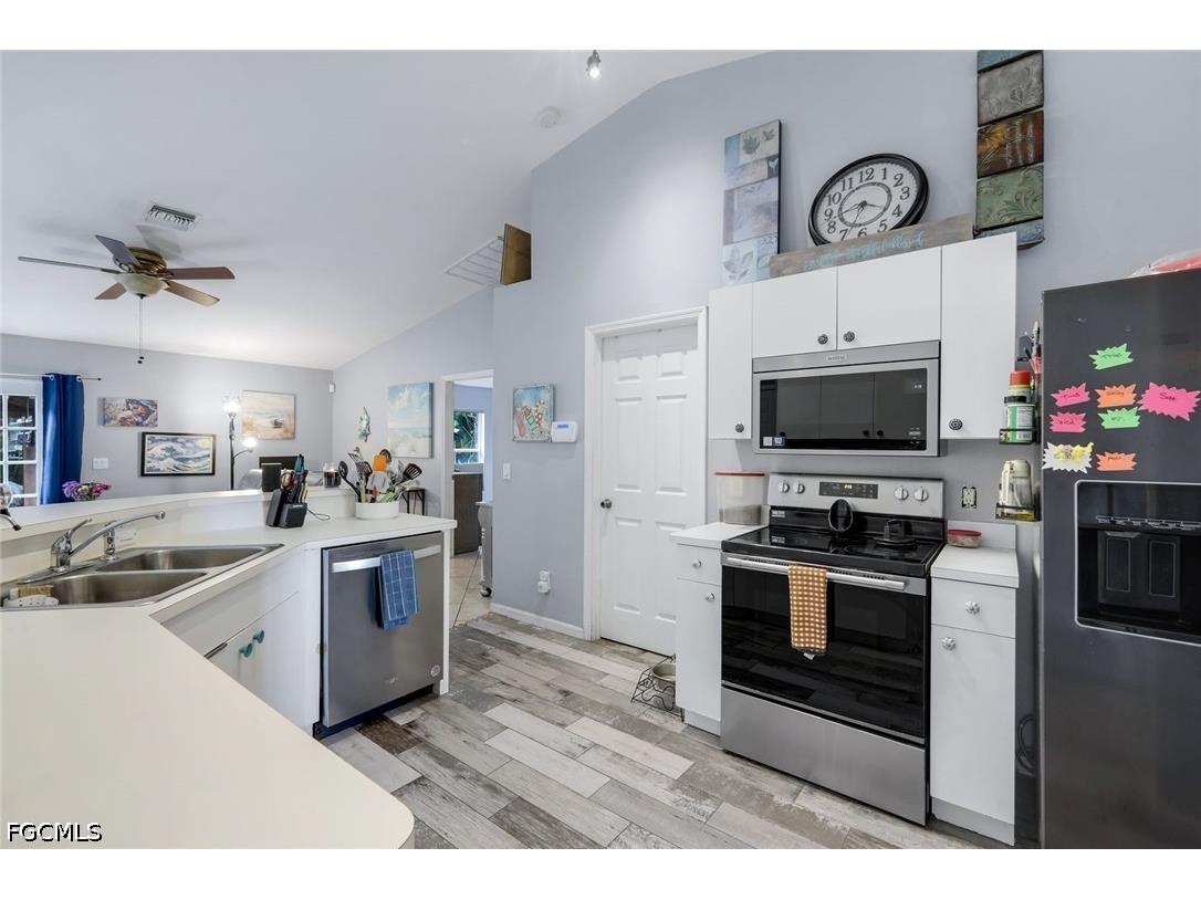 1006 SW 9th Avenue Cape Coral FL 33991 2026021655 image10