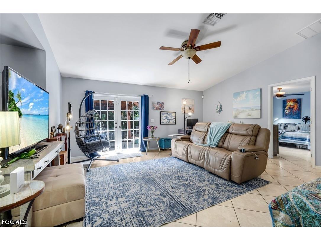 1006 SW 9th Avenue Cape Coral FL 33991 2026021655 image4