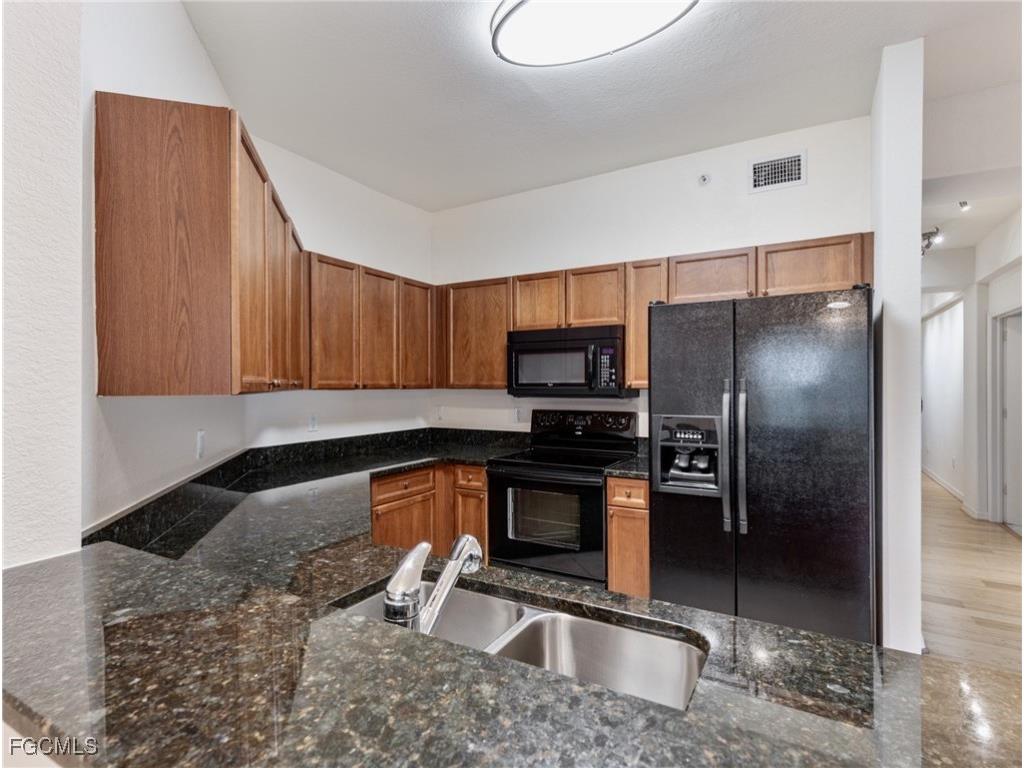 10060 Lake Cove Drive #102 Fort Myers FL 33908 2025011087 image18