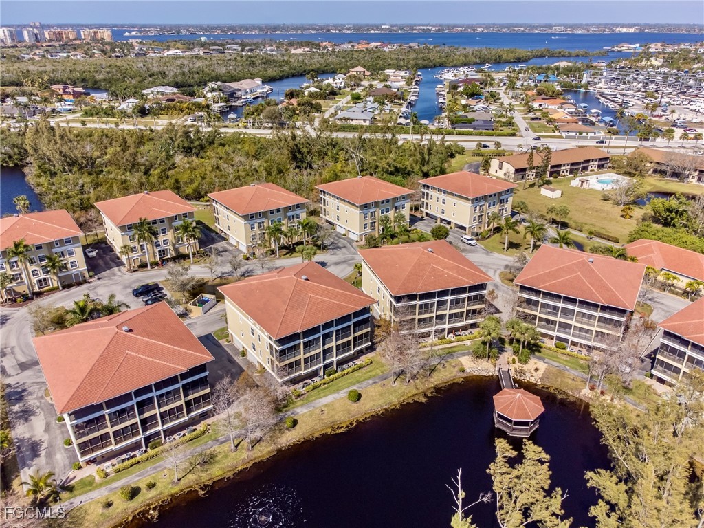 10060 Lake Cove Drive #102 Fort Myers FL 33908 2025011087 image2