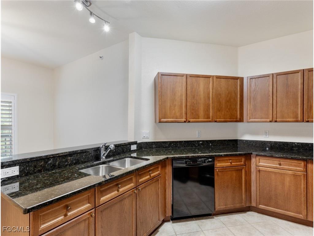 10060 Lake Cove Drive #102 Fort Myers FL 33908 2025011087 image20