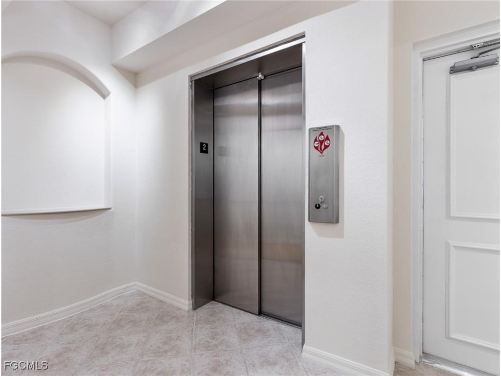 10060 Lake Cove Drive #102 Fort Myers FL 33908 2025011087 image3