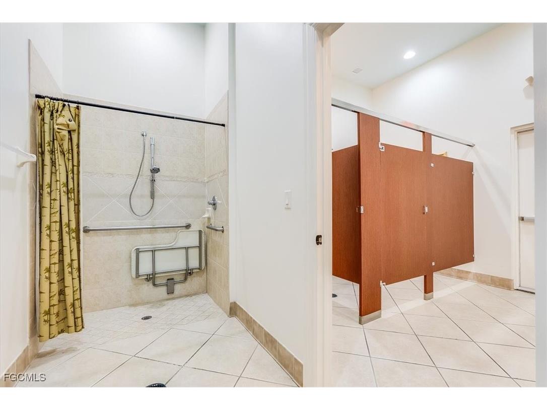 10060 Lake Cove Drive #202 Fort Myers FL 33908 2025014451 image44