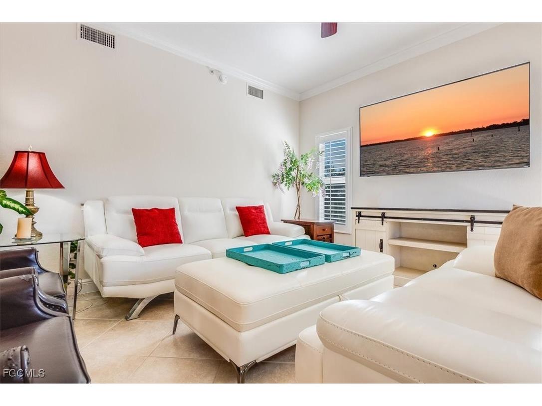 10060 Lake Cove Drive #202 Fort Myers FL 33908 2025014451 image5