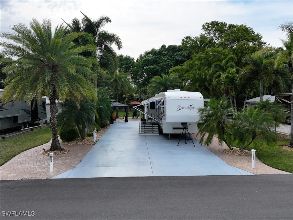 10063 Parkwood Drive Fort Myers FL 33905 225022871 image1