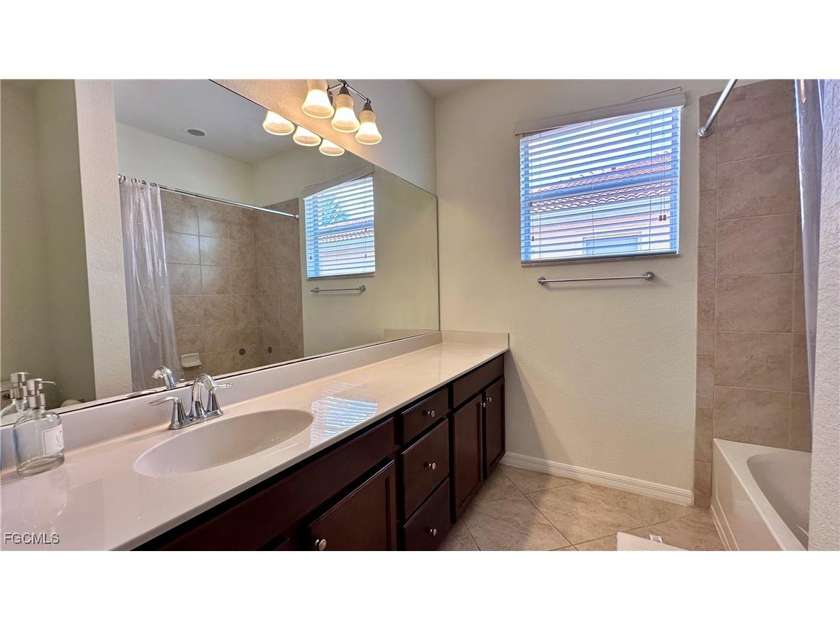 10066 Via Colomba Circle Fort Myers FL 33966 2025007549 image17
